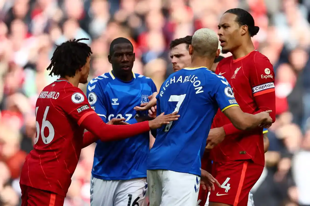 Match officials confirmed for Everton vs Liverpool